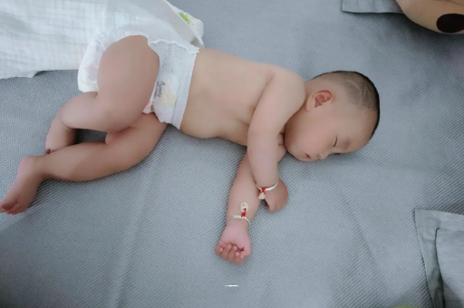 日照怀孕多久肚子会胀气